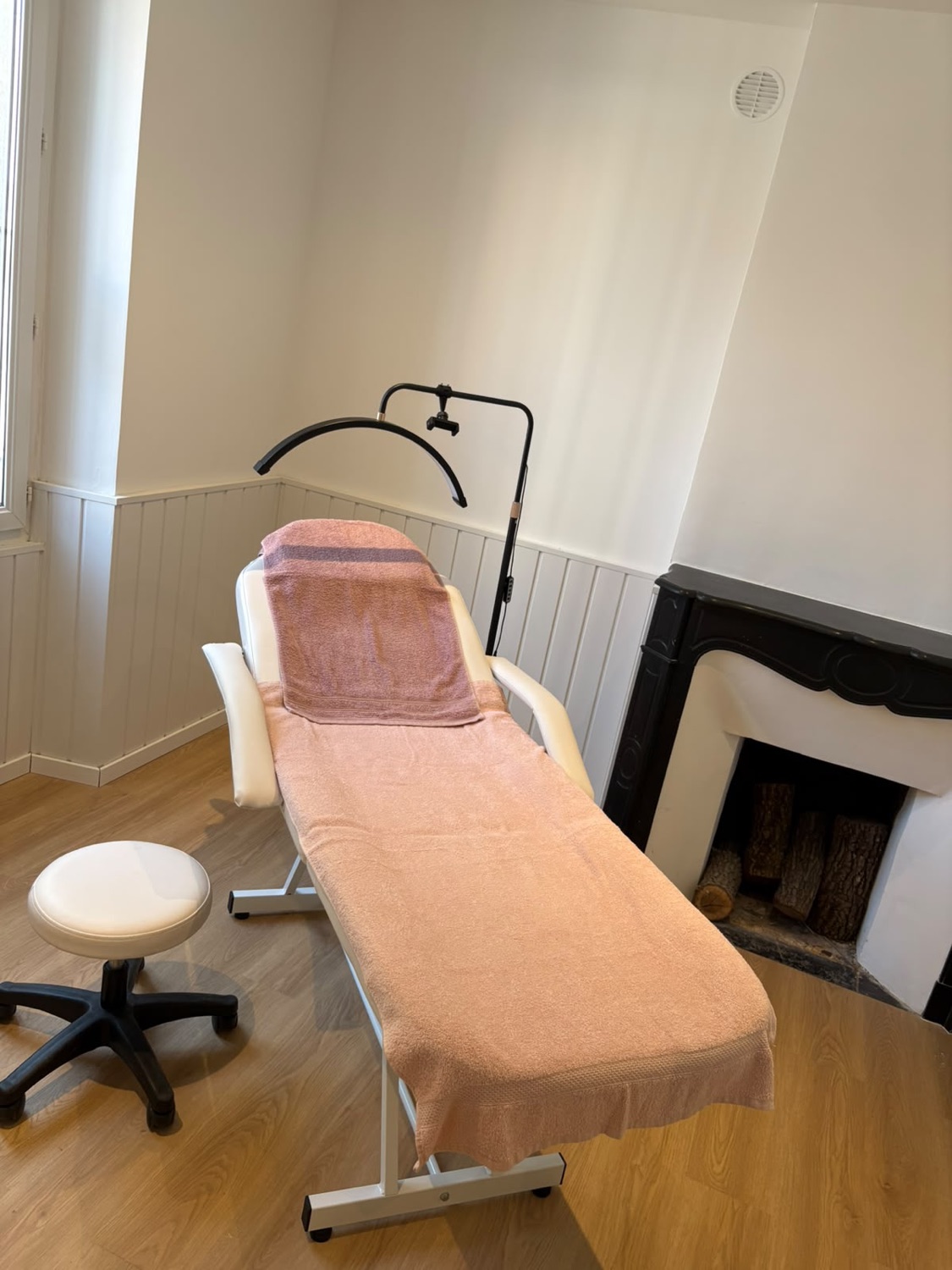 Espace soin du visage lumineux